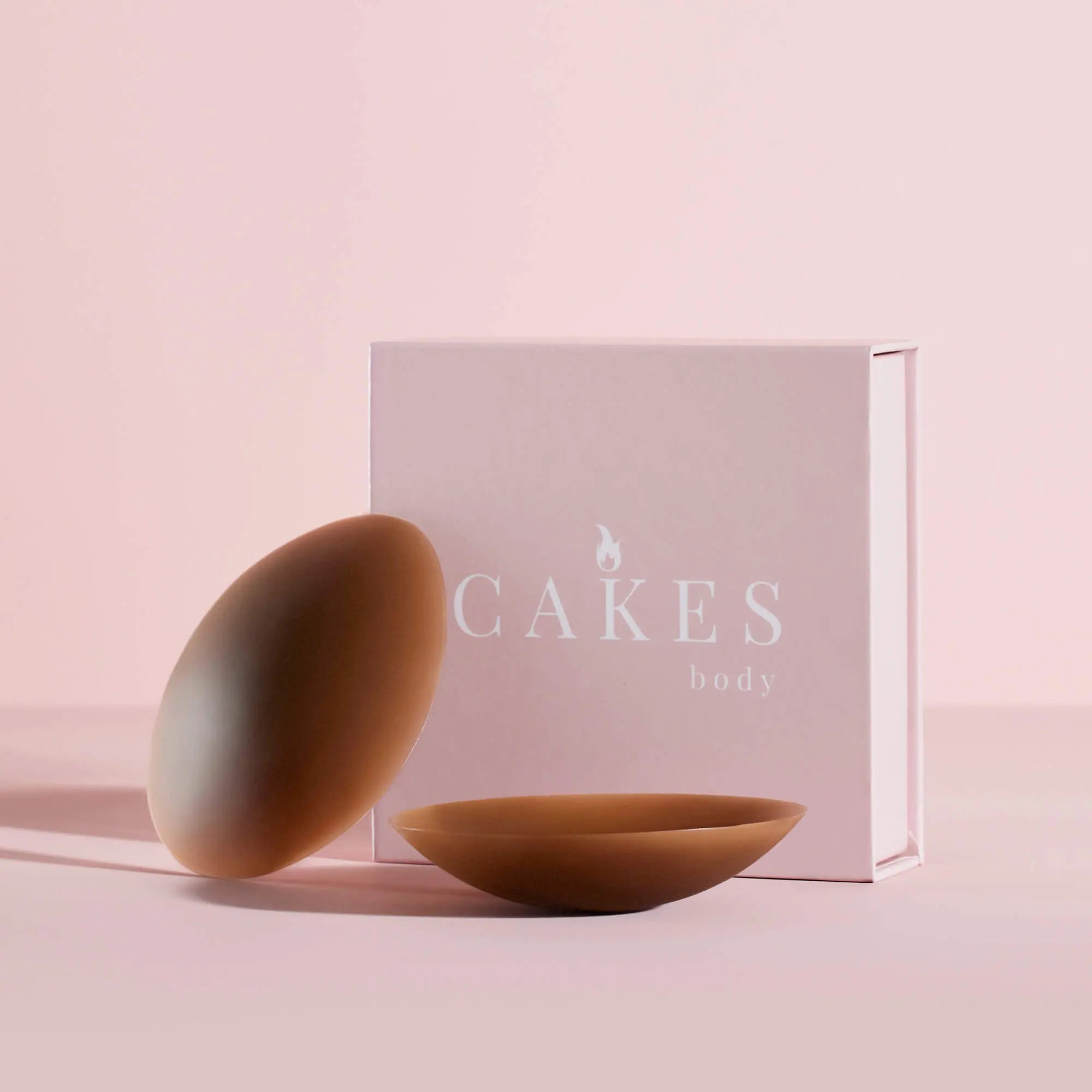 CAKES Body - VIRAL Non-Adhesive Nip Covers - NO GLUE or ADHESIVE - 100% Silicone - Seamless Inserts for Workout & Swim - Rinse & Reuse