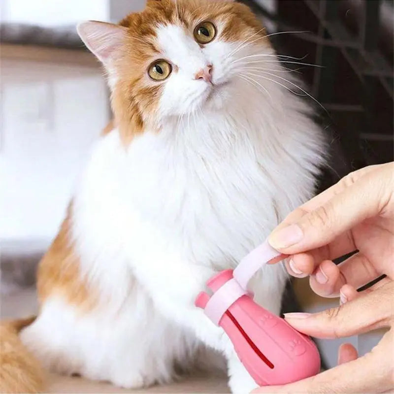 Cat Bathing Shoes – 4 Pairs per Box, Silicone Pet Paw Protectors Grooming Essentials for Dogs and Cats — Protects Paws during Baths, Prevents Scratching, Safe and Reliable.
