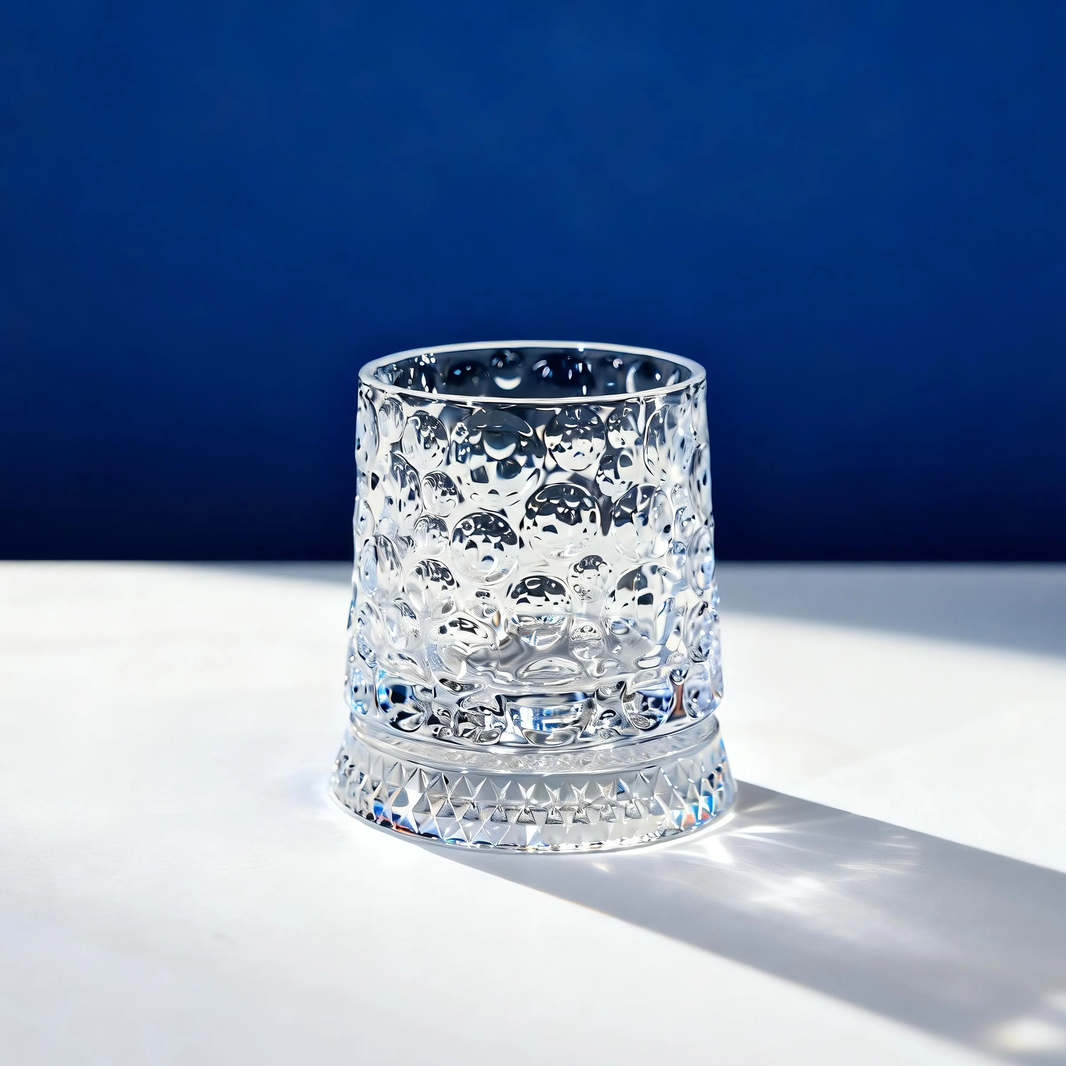 Luxury 360° Spinning Crystal Glass – Star-Cut Stress Relief Whiskey & Wine Glass, Elegant European Barware Gift，Rotating Glass Cup Spinning Glass Cup